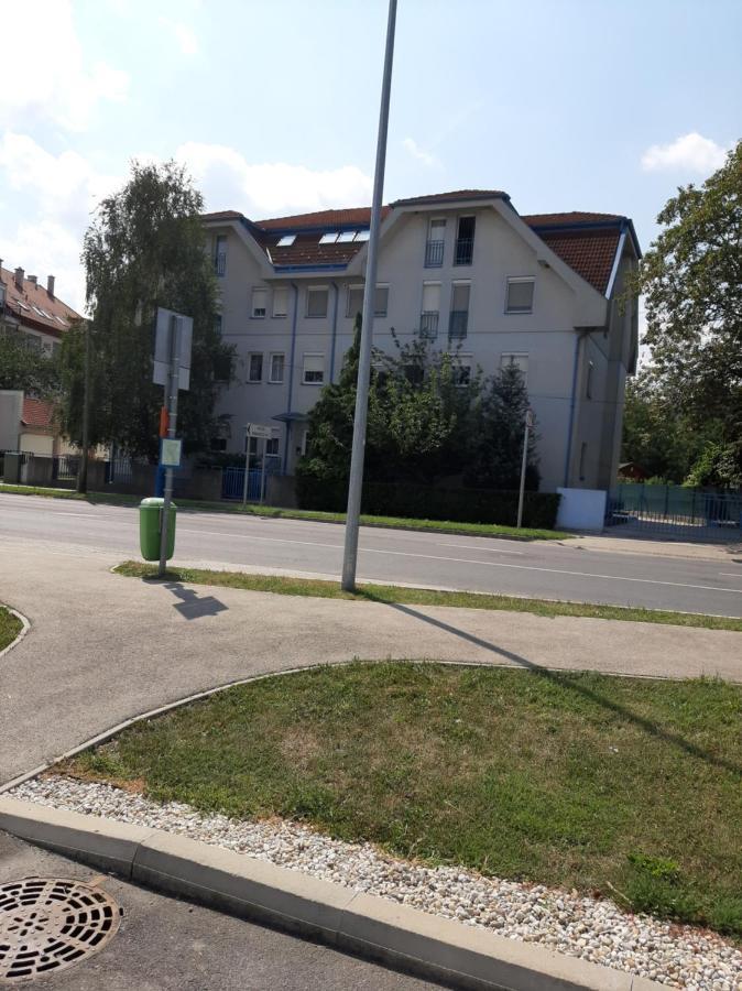 Napko Apartman Šoproň Exteriér fotografie